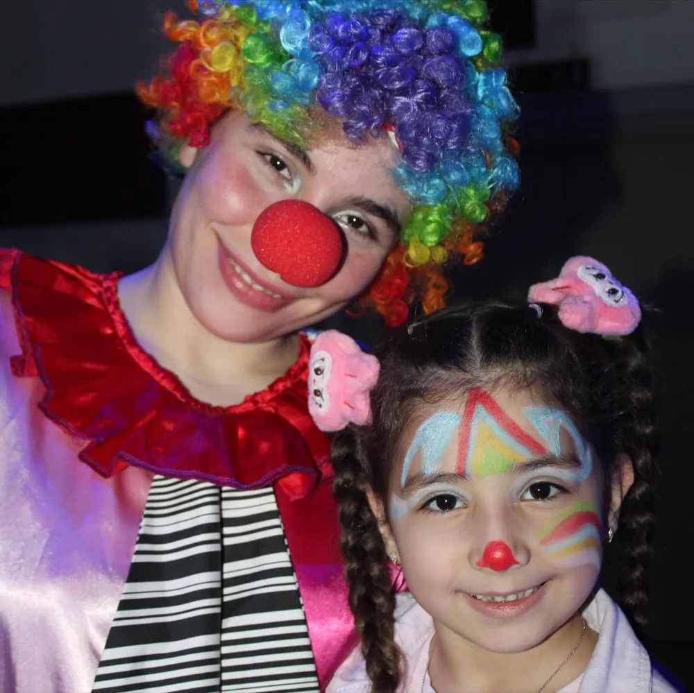 ANAOKULU VE İLKOKUL ÖĞRENCİLERİNE TİYATRO