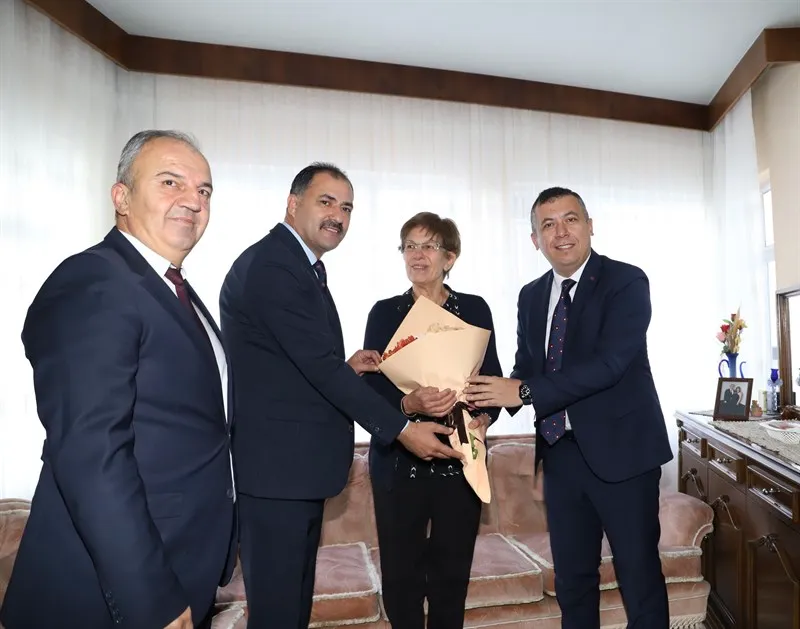 EMEKLİ ÖĞRETMENLERİMİZE VEFA ZİYARETİ