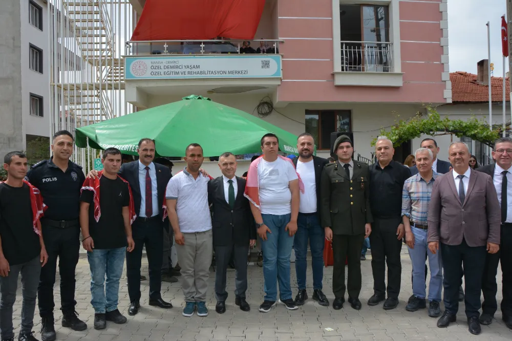 TEMSİLİ ASKERLİK EĞLENCESİ