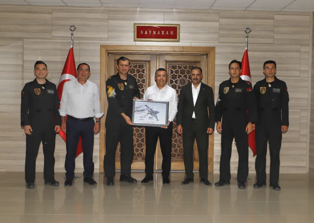 SOLOTÜRK EKİBİNDEN KAYMAKAMIMIZ FATİH BAYRAM’I ZİYARET
