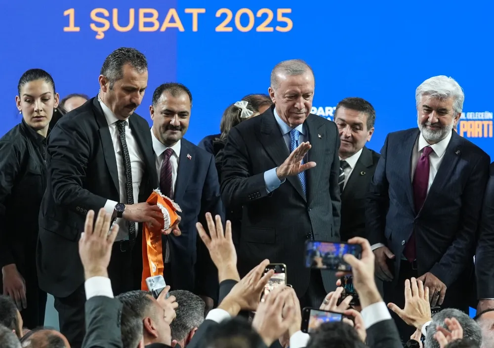 BAŞKAN ERKAN KARA, AK PARTİ  MANİSA 8. OLAĞAN İL KONGRESİNE KATILDI