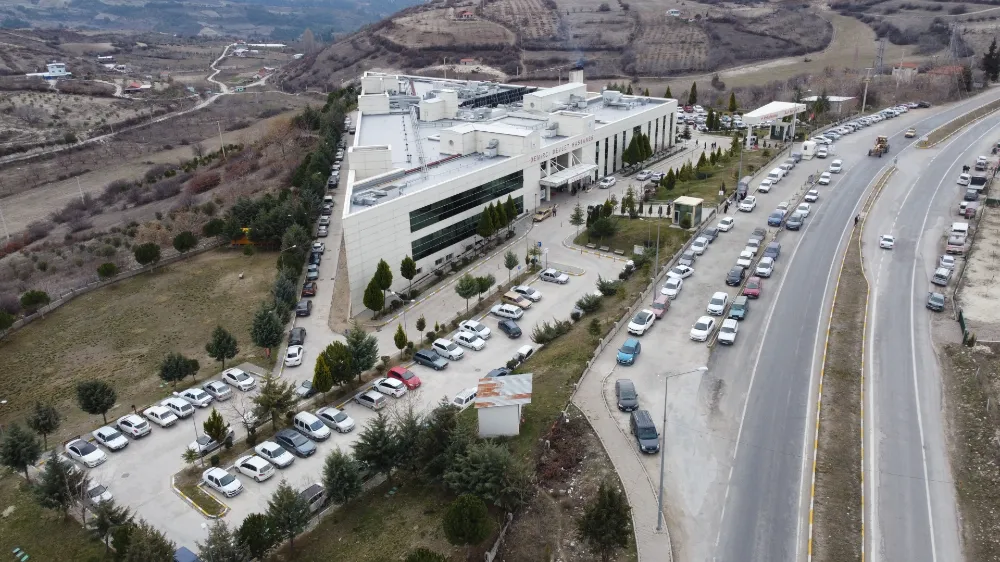DEMİRCİ DEVLET HASTANESİNE YENİ OTOPARK YAPILIYOR