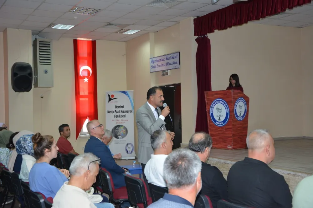 HEMŞEHRİMİZ PROF. DR. MUSTAFA GÜZEL, FEN LİSESİ ÖĞRENCİLERİ İLE BULUŞTU