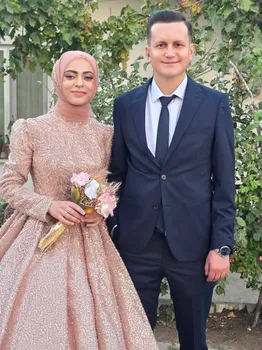 Tebrik Eder, Mutluluklar Dileriz