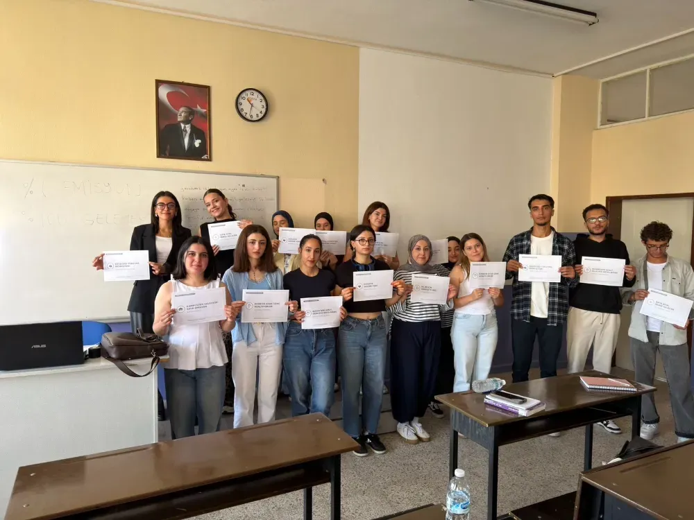 EĞİTİM FAKÜLTESİNDE  “DÜNYA SIFIR EMİSYON GÜNÜ”  FARKINDALIK ETKİNLİĞİ